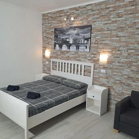 Sweet Dream Rome Airport Rooms Fiumicino Dış mekan fotoğraf